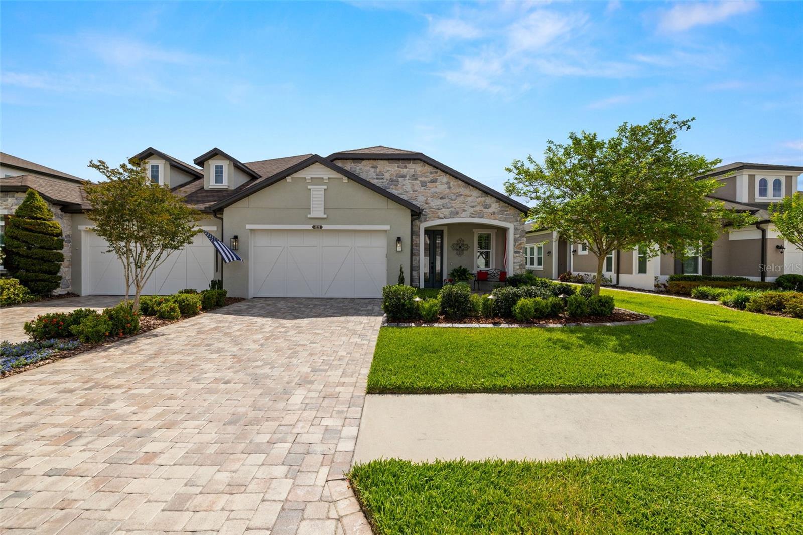 Listing photo id 2 for 4220 Barletta Court