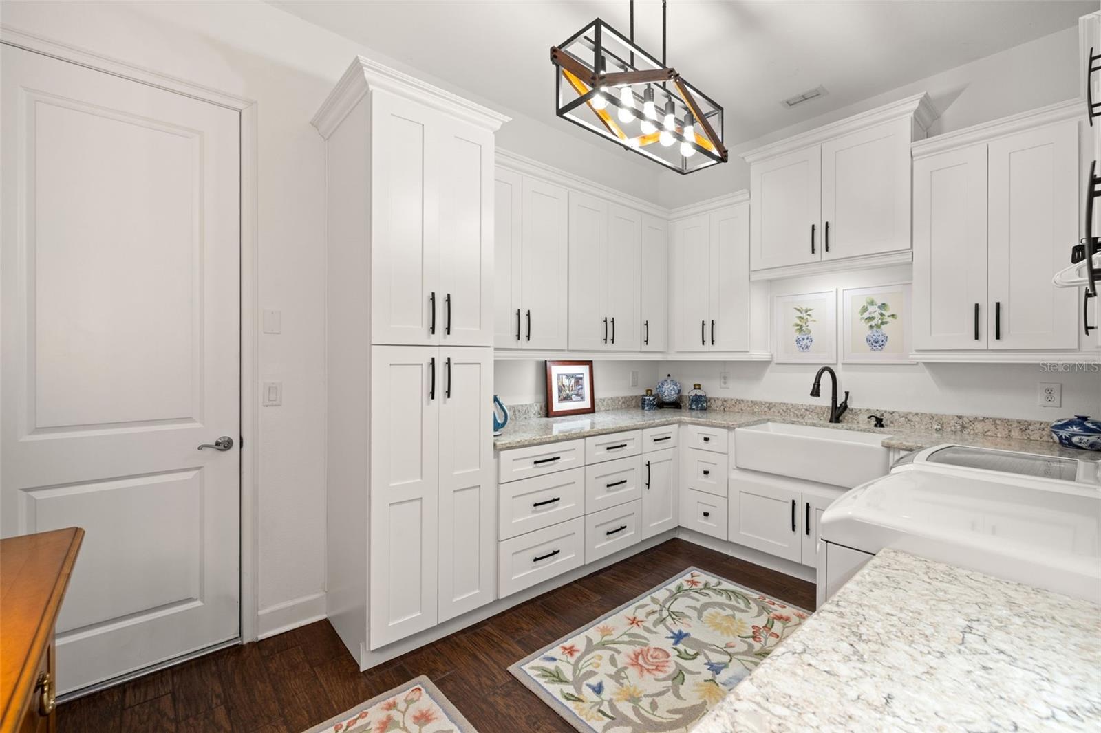 Listing photo id 40 for 4220 Barletta Court