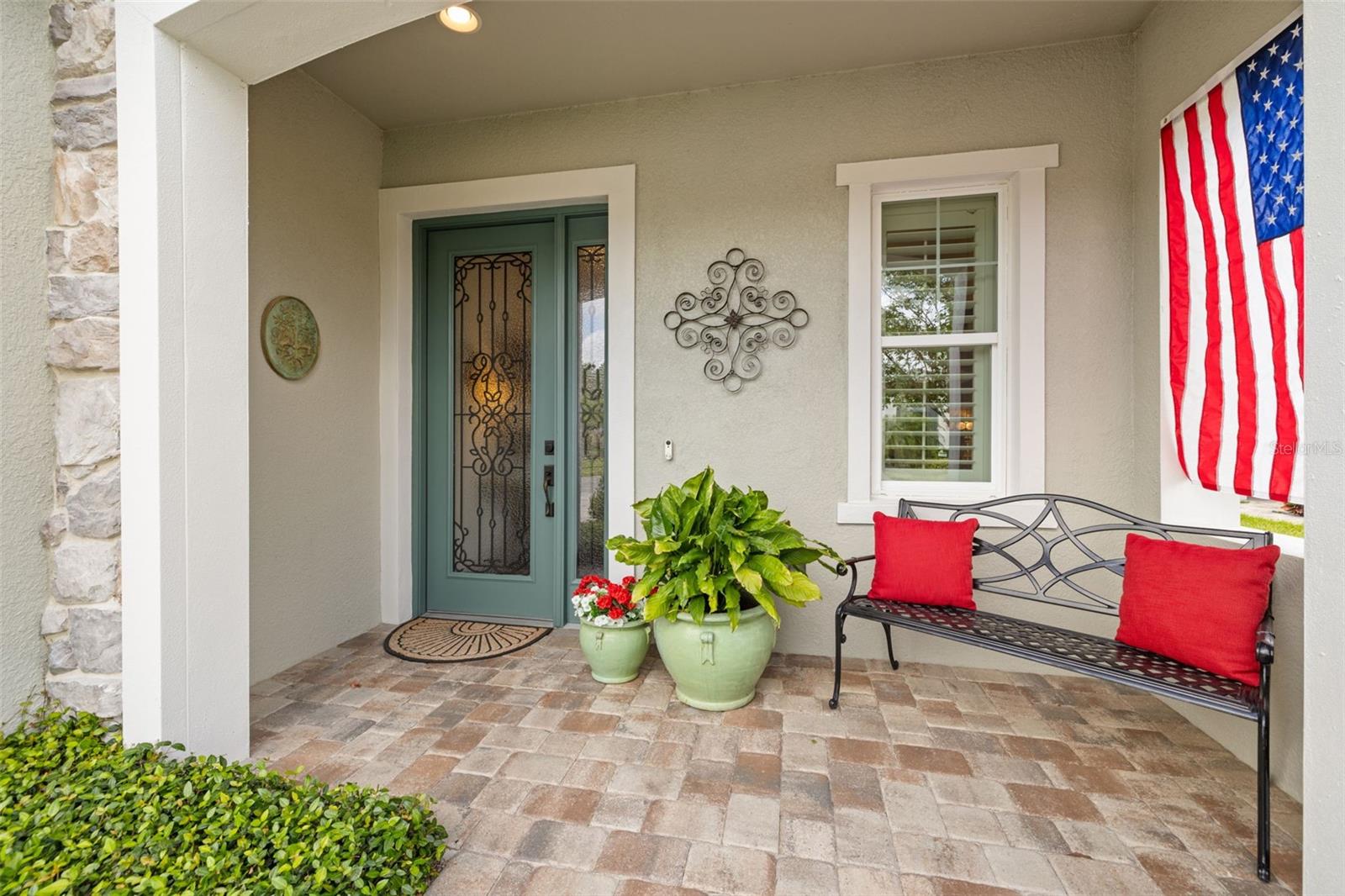 Listing photo id 3 for 4220 Barletta Court