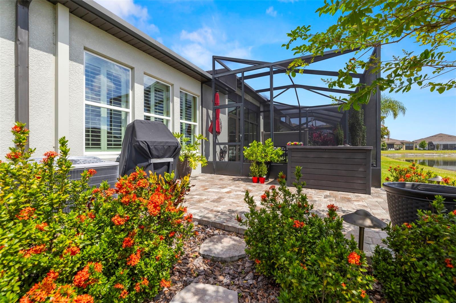 Listing photo id 48 for 4220 Barletta Court