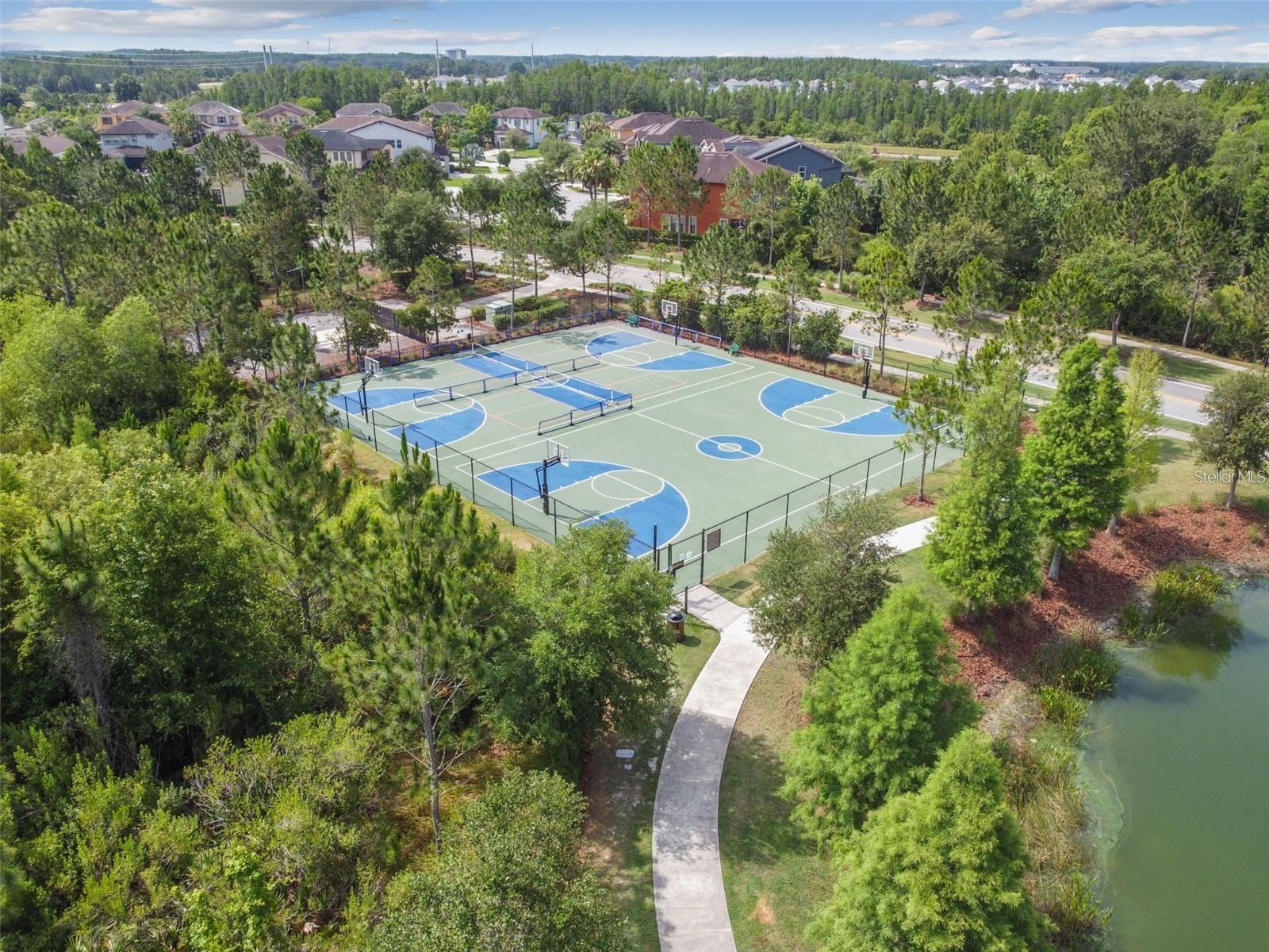 Listing photo id 90 for 4220 Barletta Court