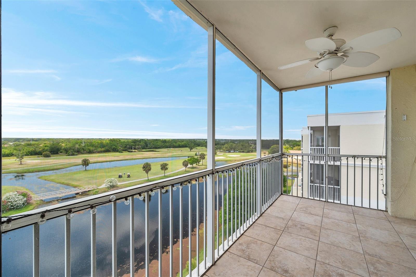 Listing photo id 21 for 1200 Country Club Drive 5506