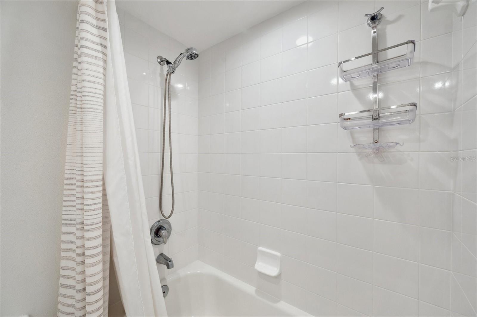 Listing photo id 39 for 1200 Country Club Drive 5506