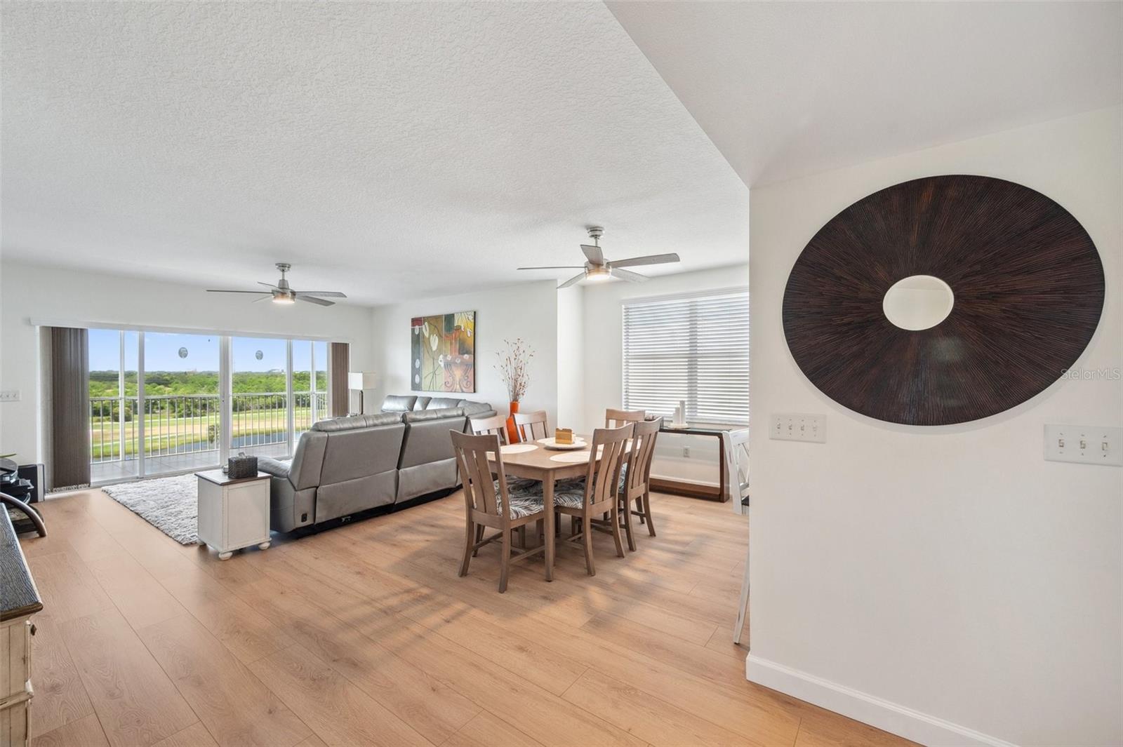 Listing photo id 40 for 1200 Country Club Drive 5506