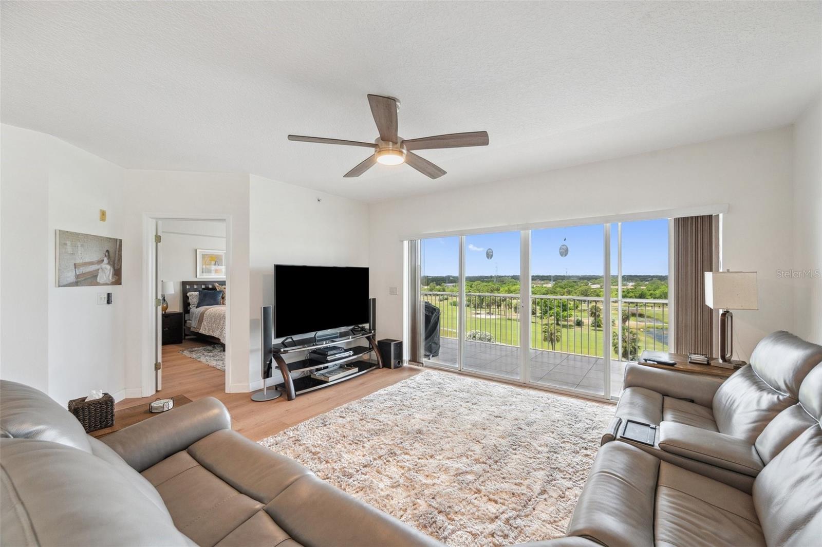 Listing photo id 44 for 1200 Country Club Drive 5506