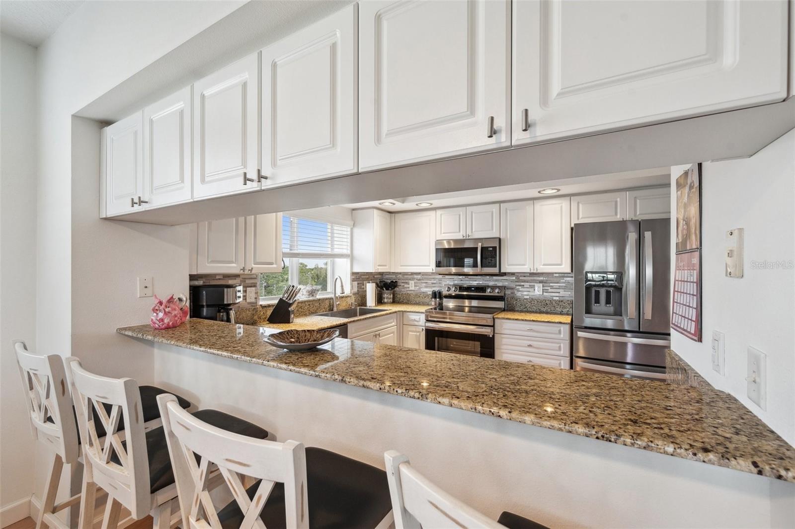 Listing photo id 47 for 1200 Country Club Drive 5506
