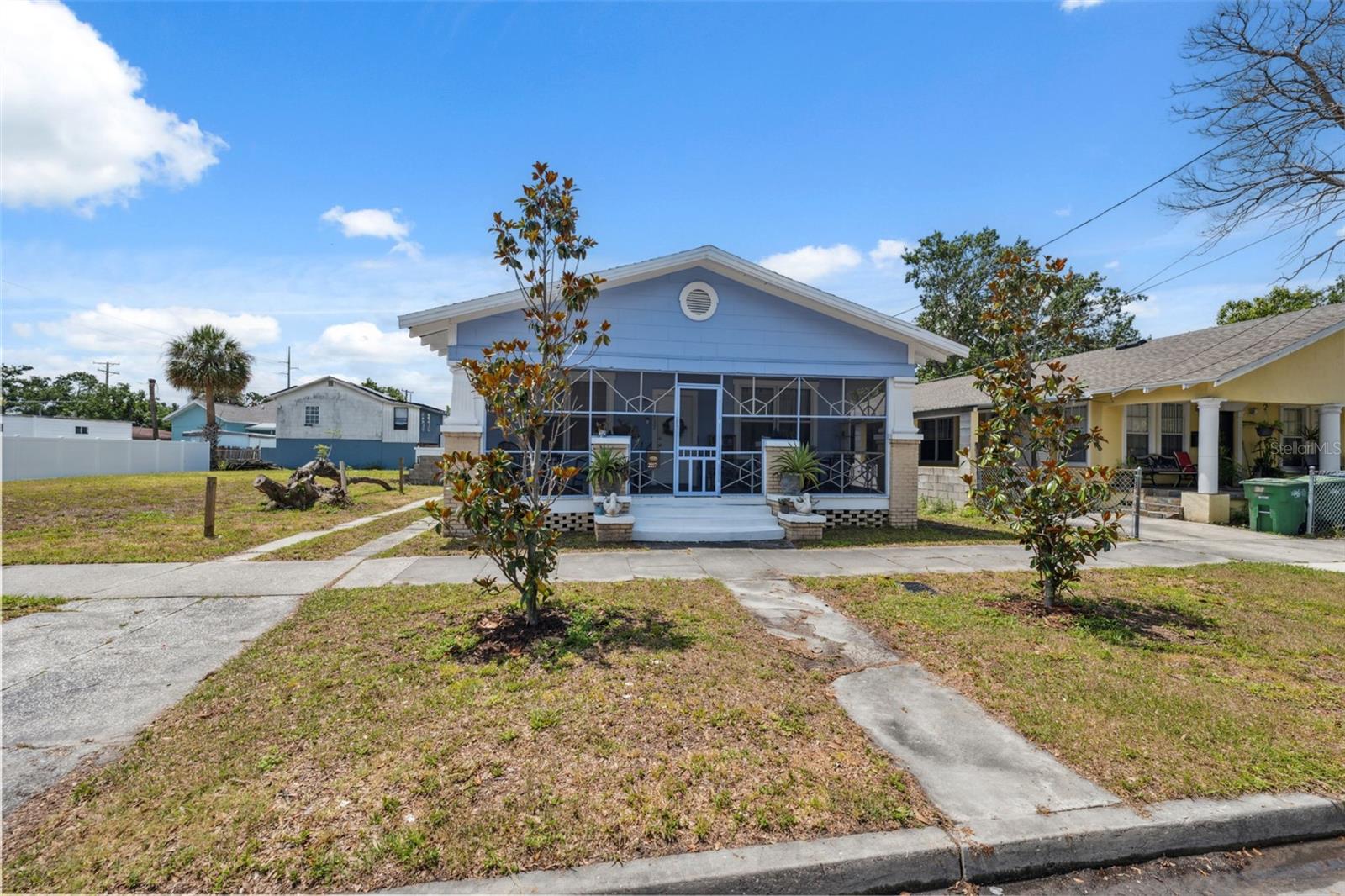 Image 4 of 46 For 2217 Stuart Street