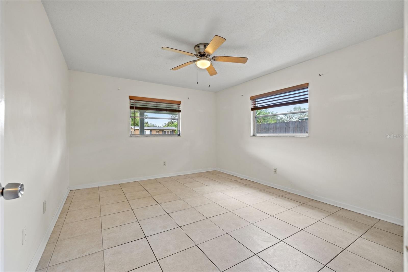 Image 13 of 20 For 5245 3rd Avenue N