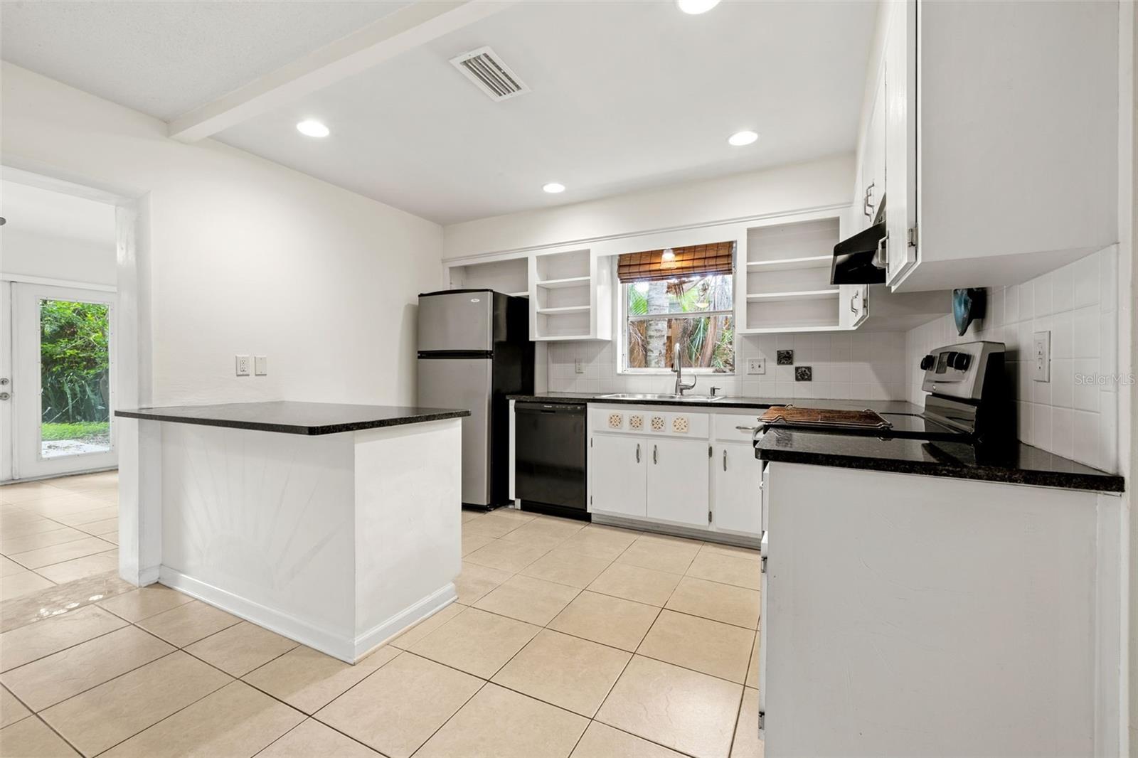 Image 5 of 20 For 5245 3rd Avenue N