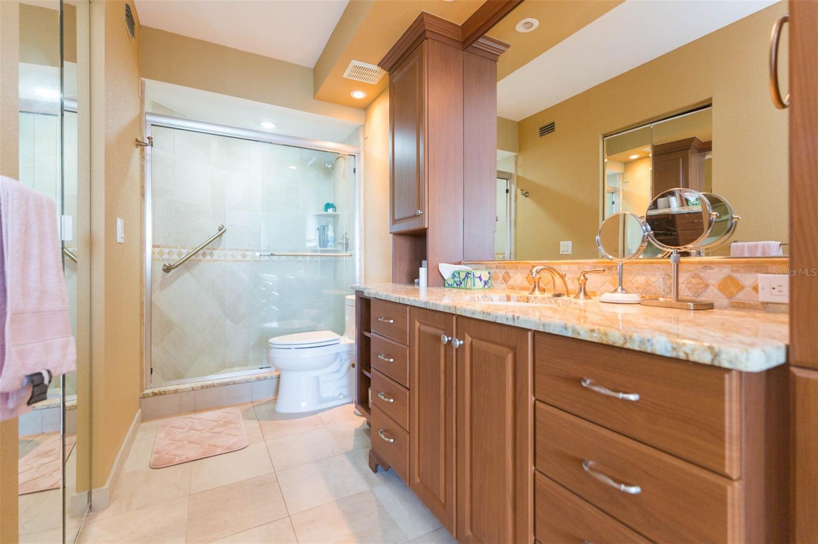 Image 22 of 31 For 5729 Puerta Del Sol Boulevard S 185
