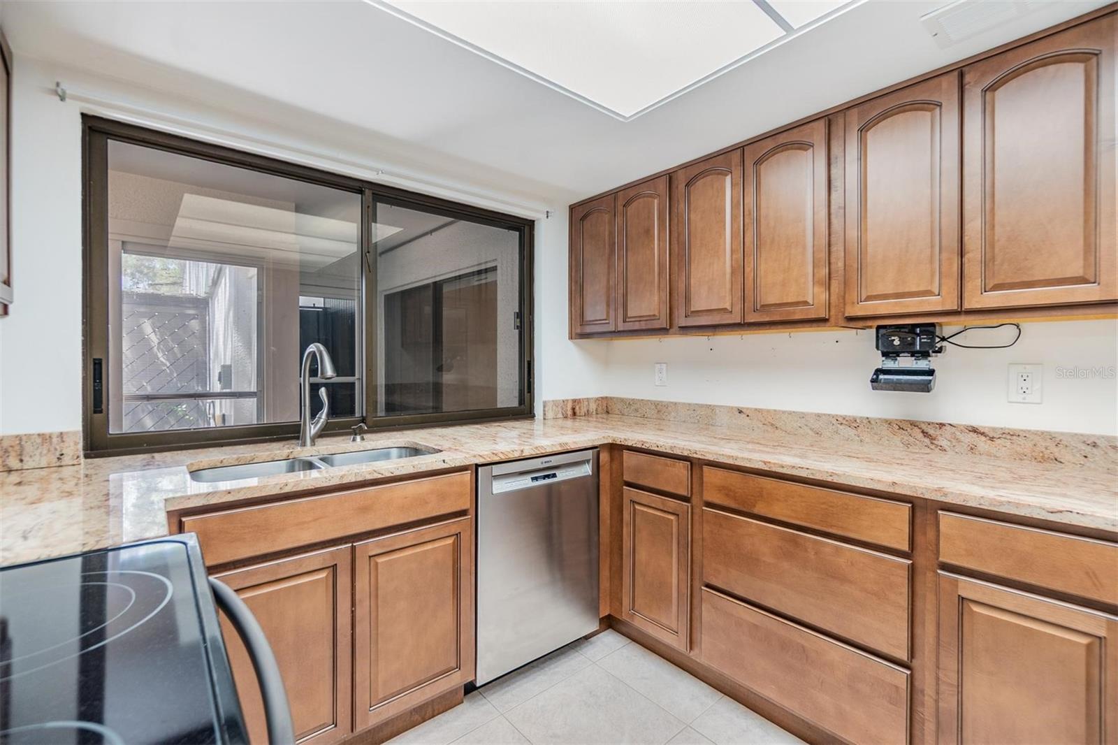 Image 10 of 35 For 4002 Cypress Court 4002