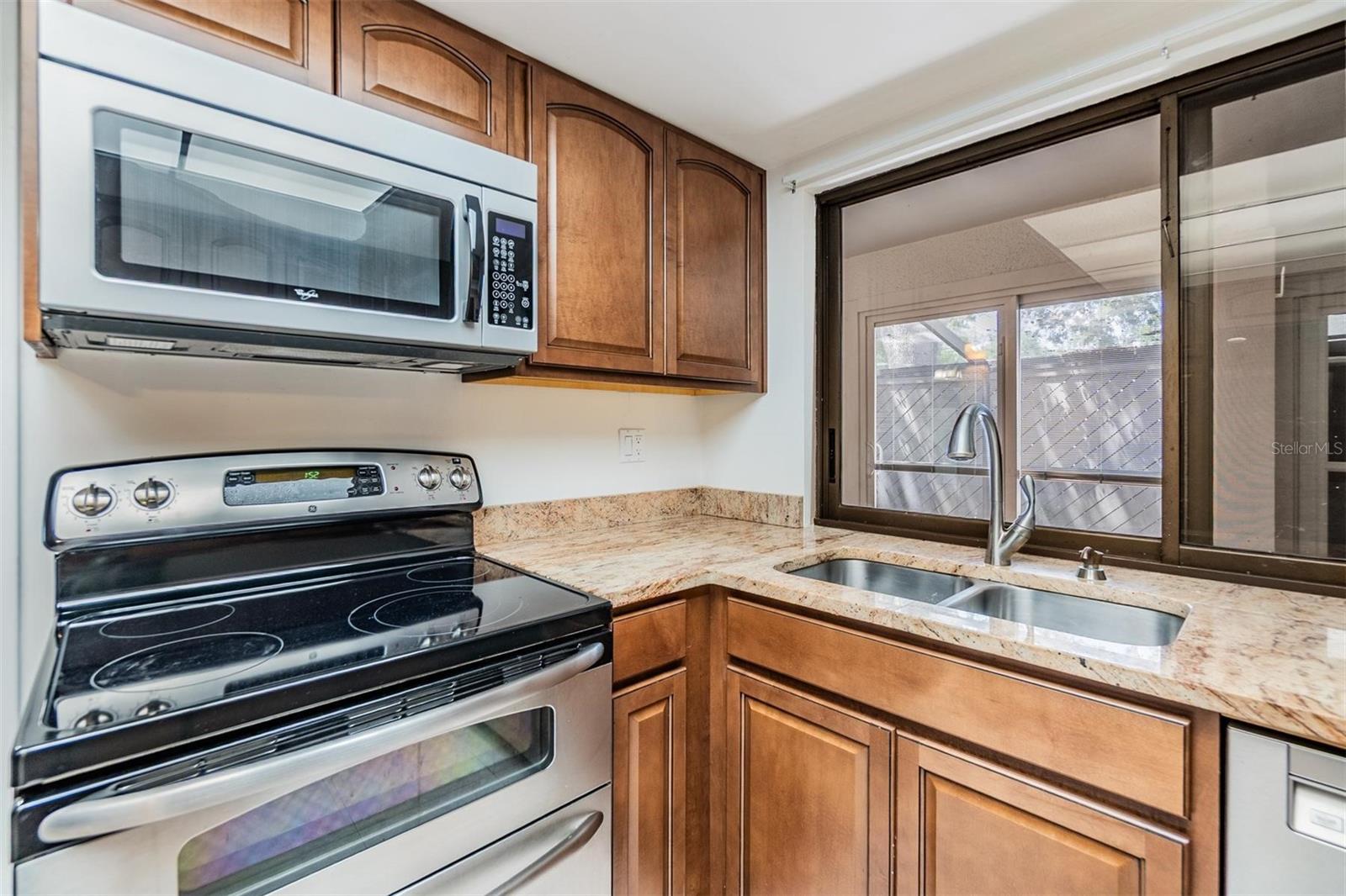 Image 11 of 35 For 4002 Cypress Court 4002