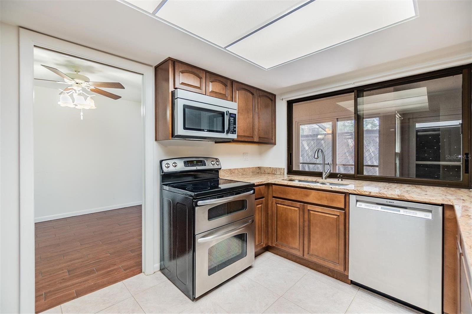Image 14 of 35 For 4002 Cypress Court 4002