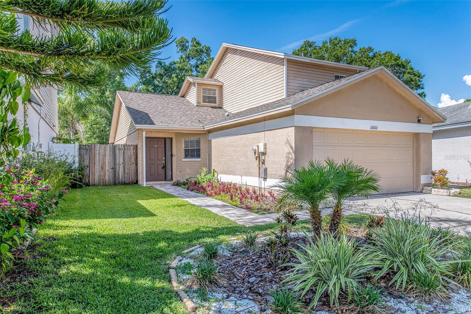 Details for 11642 Hidden Hollow Circle, TAMPA, FL 33635