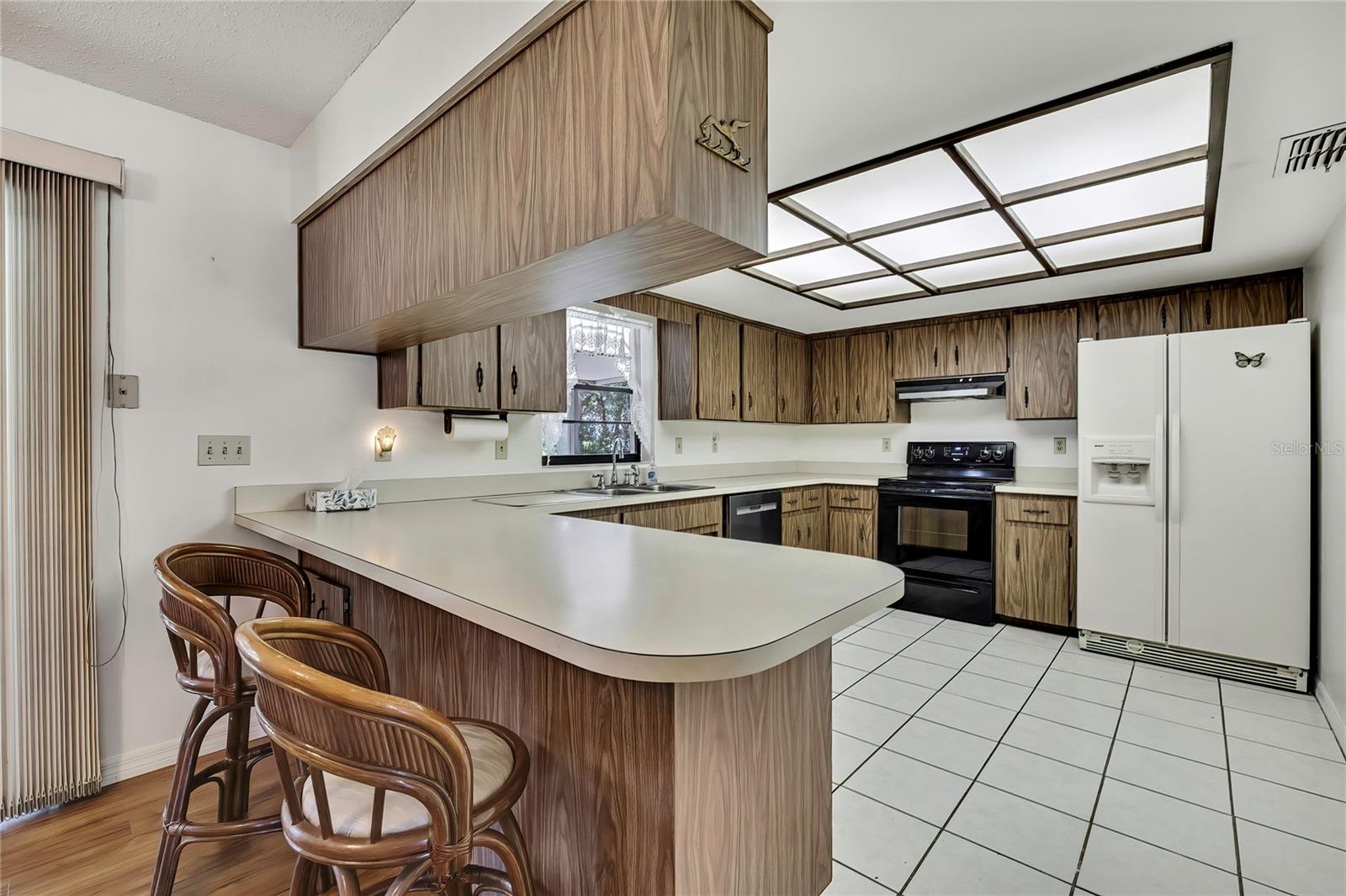 Image 12 of 56 For 883 Hollywood Circle