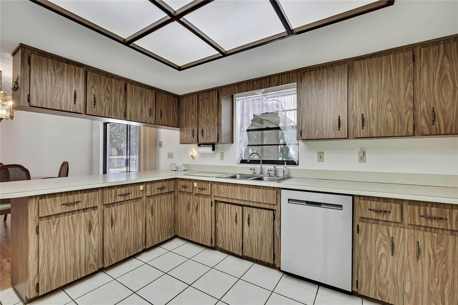 Image 15 of 56 For 883 Hollywood Circle