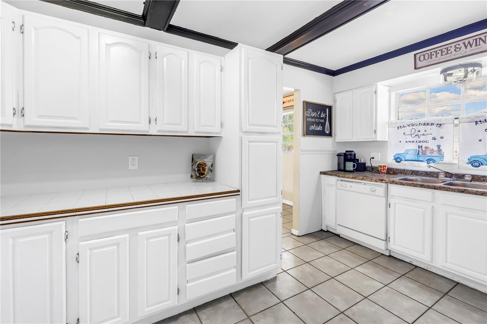 Image 14 of 36 For 3753 Hollow Oak Place