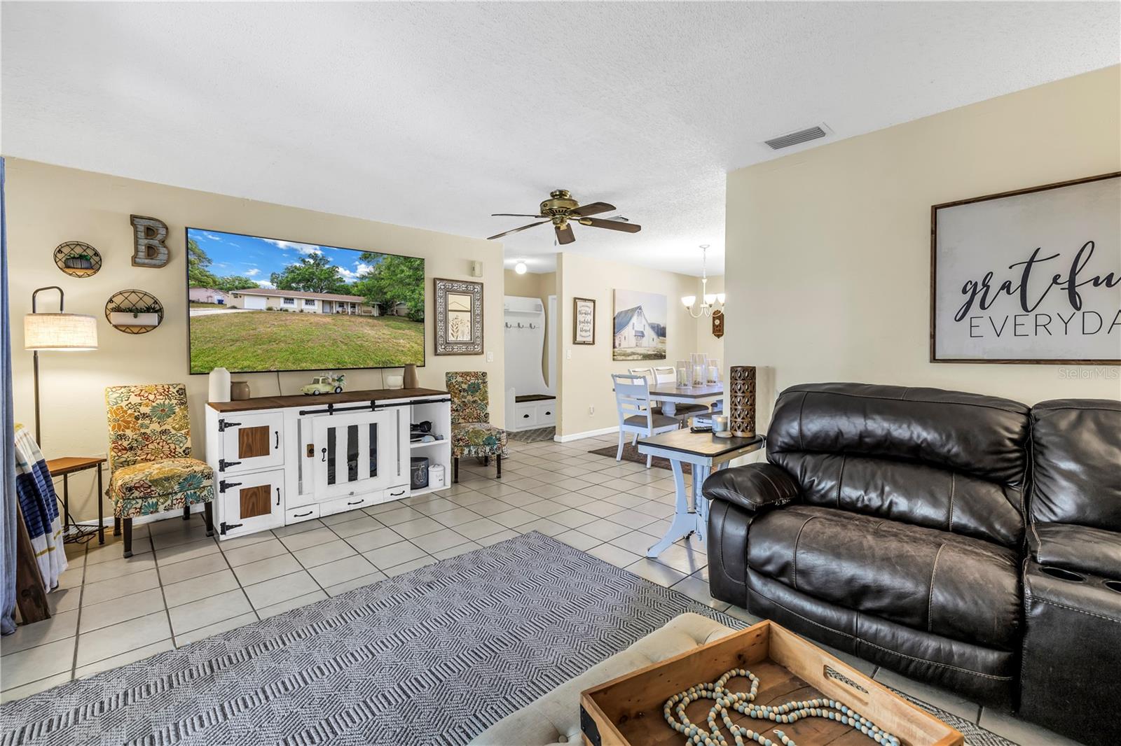 Image 18 of 36 For 3753 Hollow Oak Place