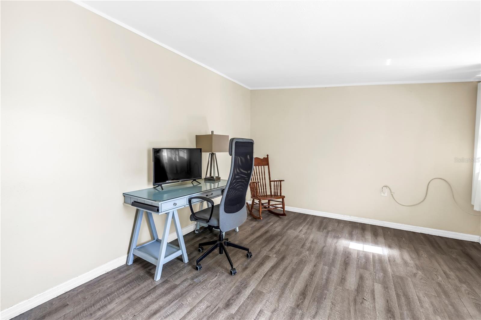 Image 22 of 36 For 3753 Hollow Oak Place