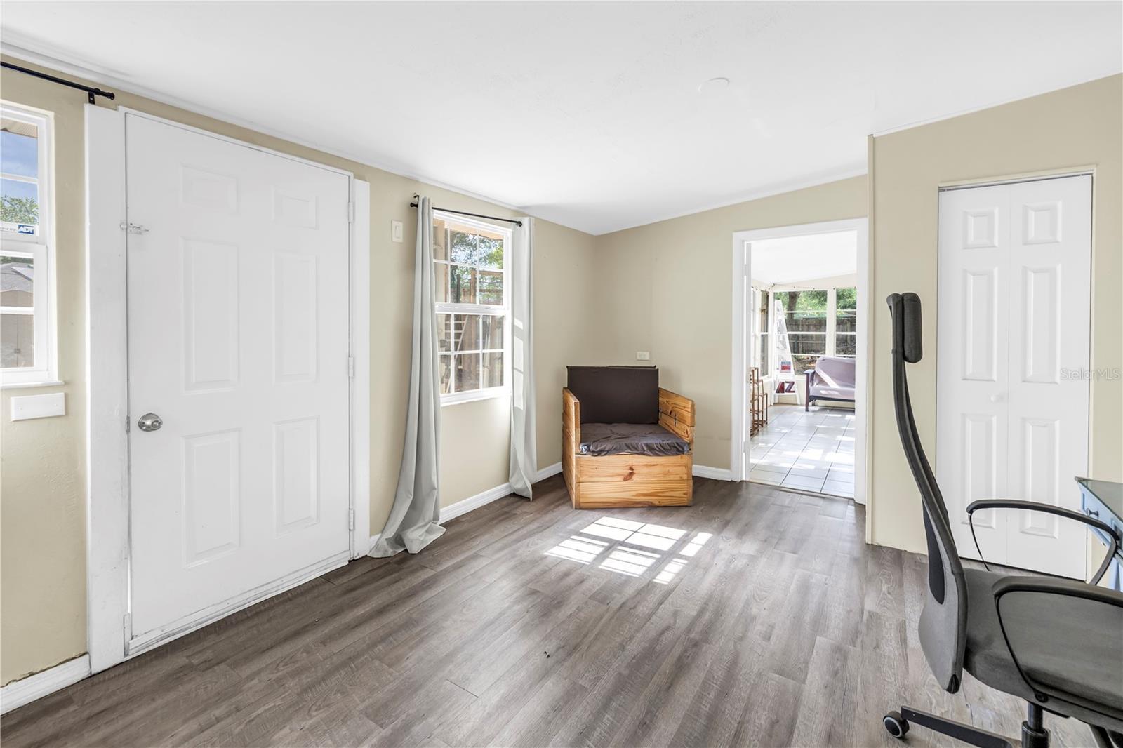 Image 23 of 36 For 3753 Hollow Oak Place