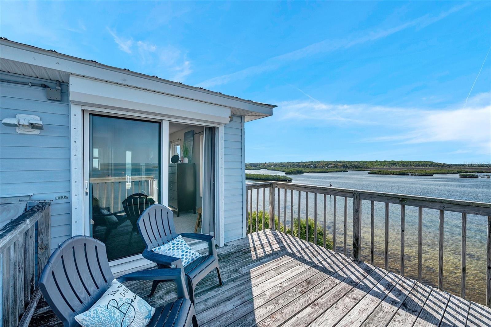 Listing photo id 14 for 2417 Sunset Vista Drive