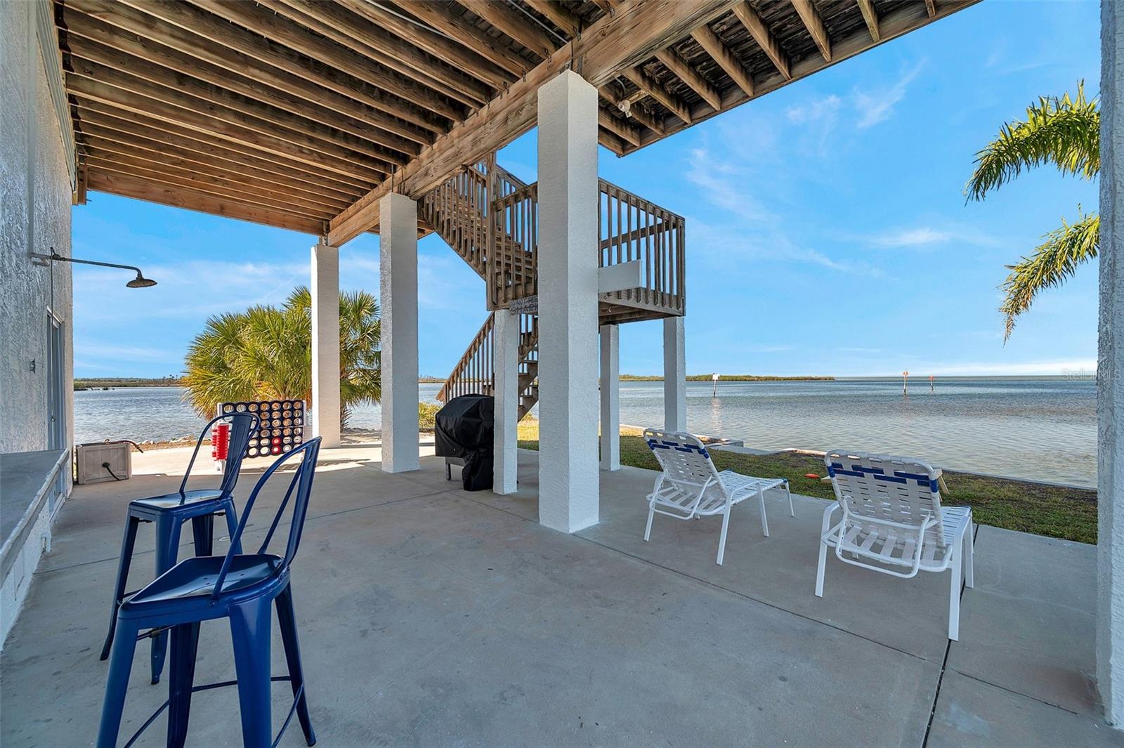 Listing photo id 32 for 2417 Sunset Vista Drive
