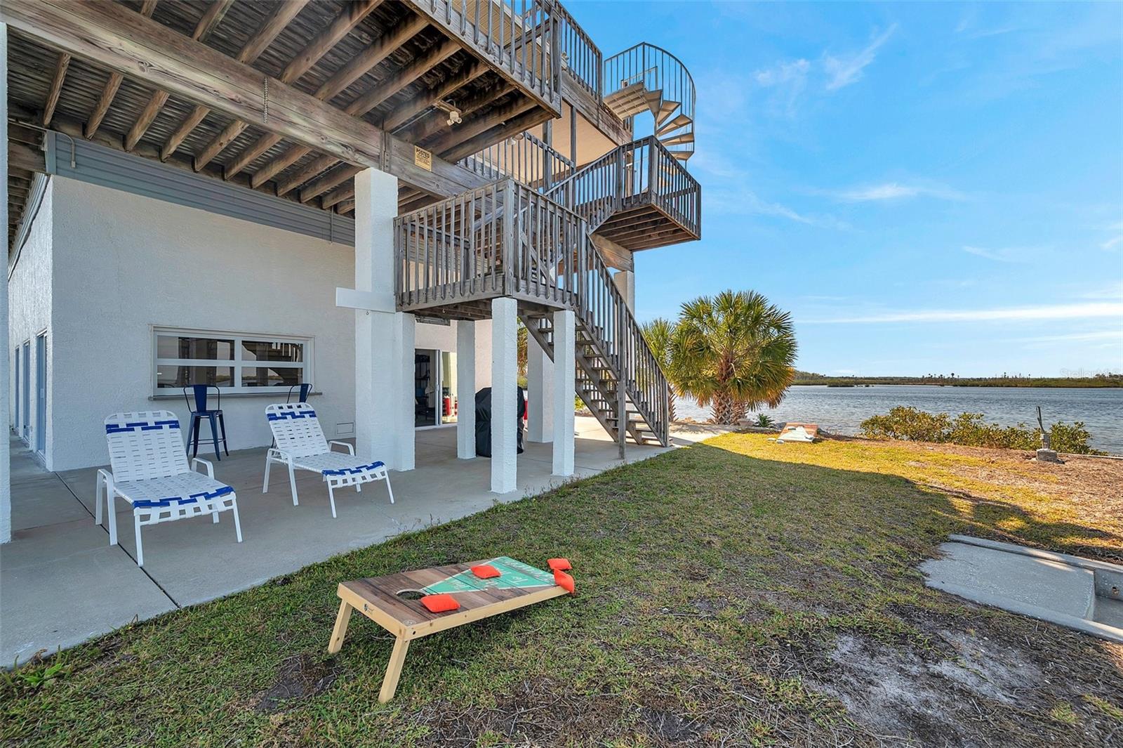 Listing photo id 34 for 2417 Sunset Vista Drive