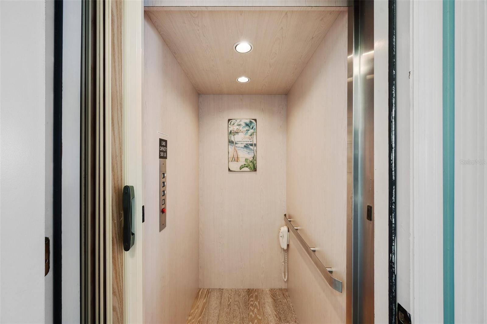 Listing photo id 43 for 2417 Sunset Vista Drive