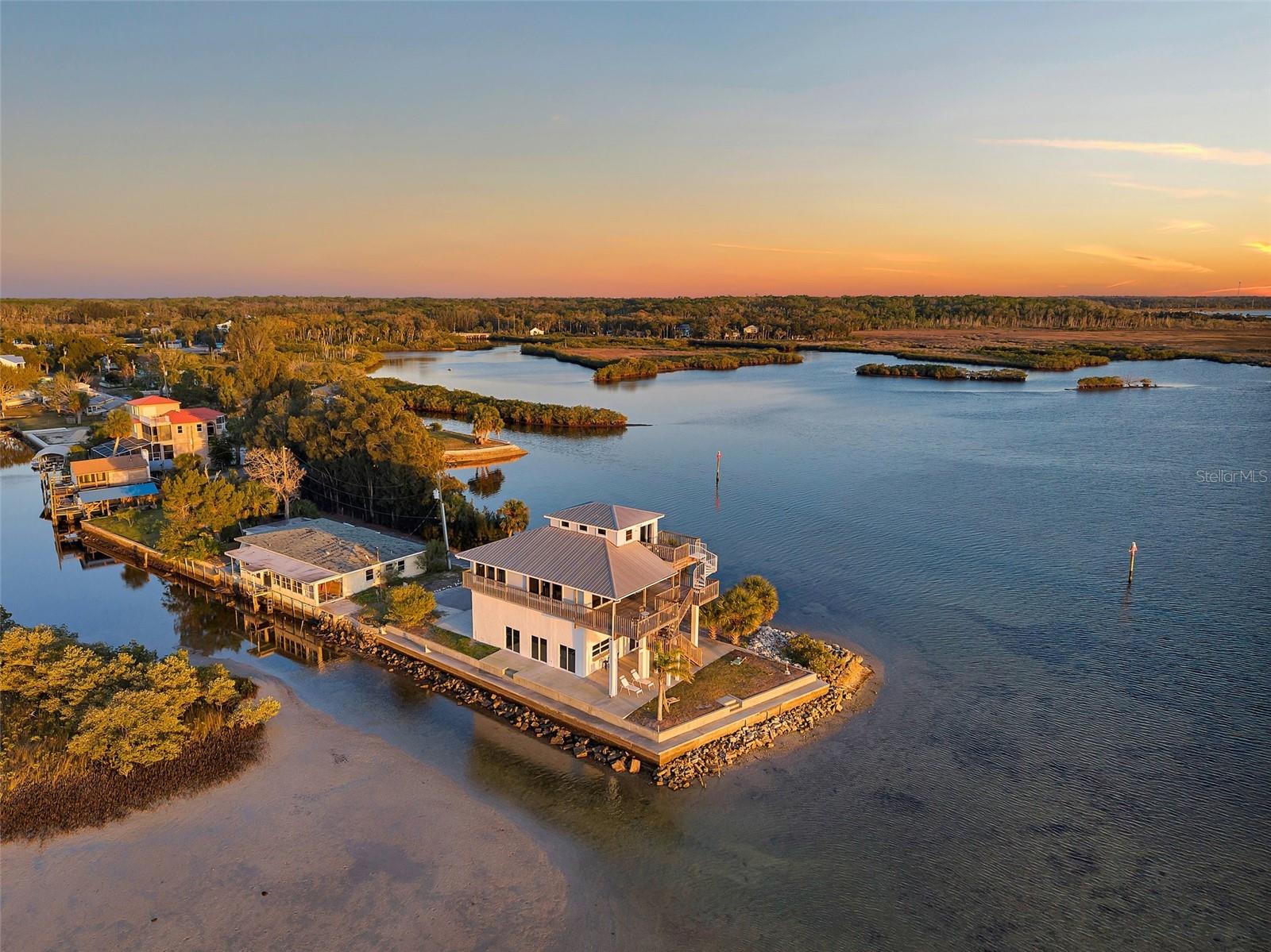 Listing photo id 53 for 2417 Sunset Vista Drive
