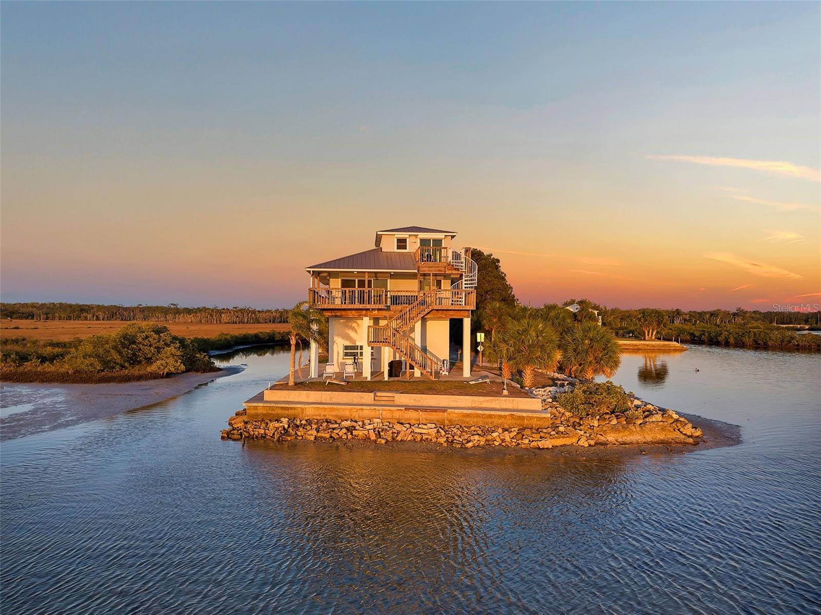 Listing photo id 54 for 2417 Sunset Vista Drive