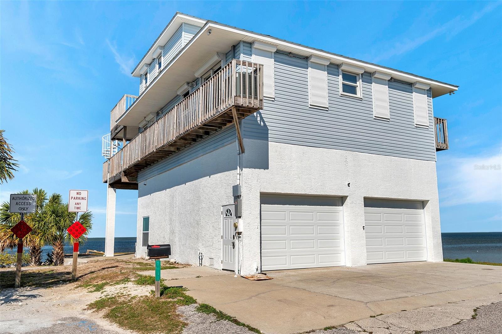 Listing photo id 55 for 2417 Sunset Vista Drive