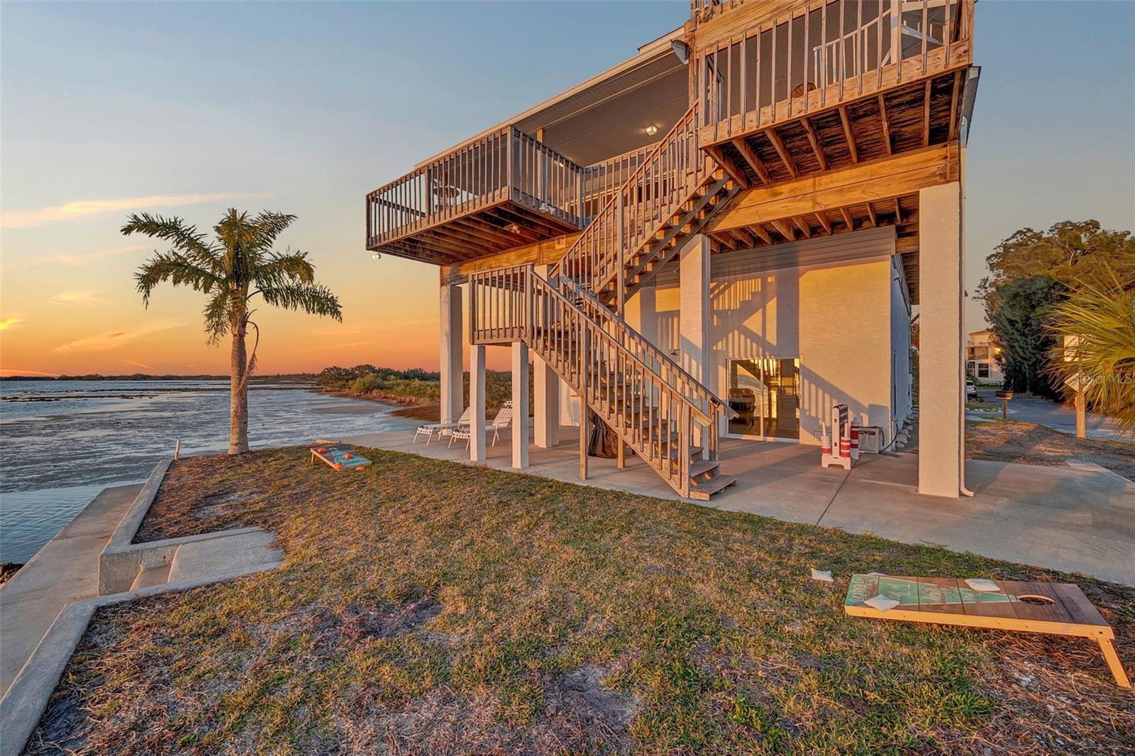 Listing photo id 59 for 2417 Sunset Vista Drive