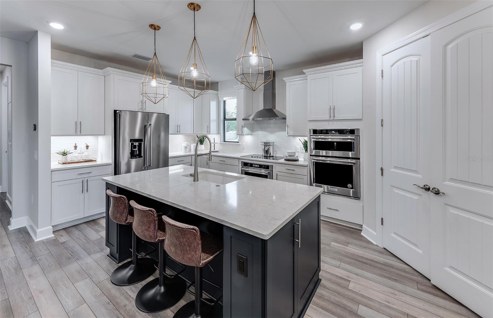 Image 11 of 81 For 16411 Sapphire Point Drive