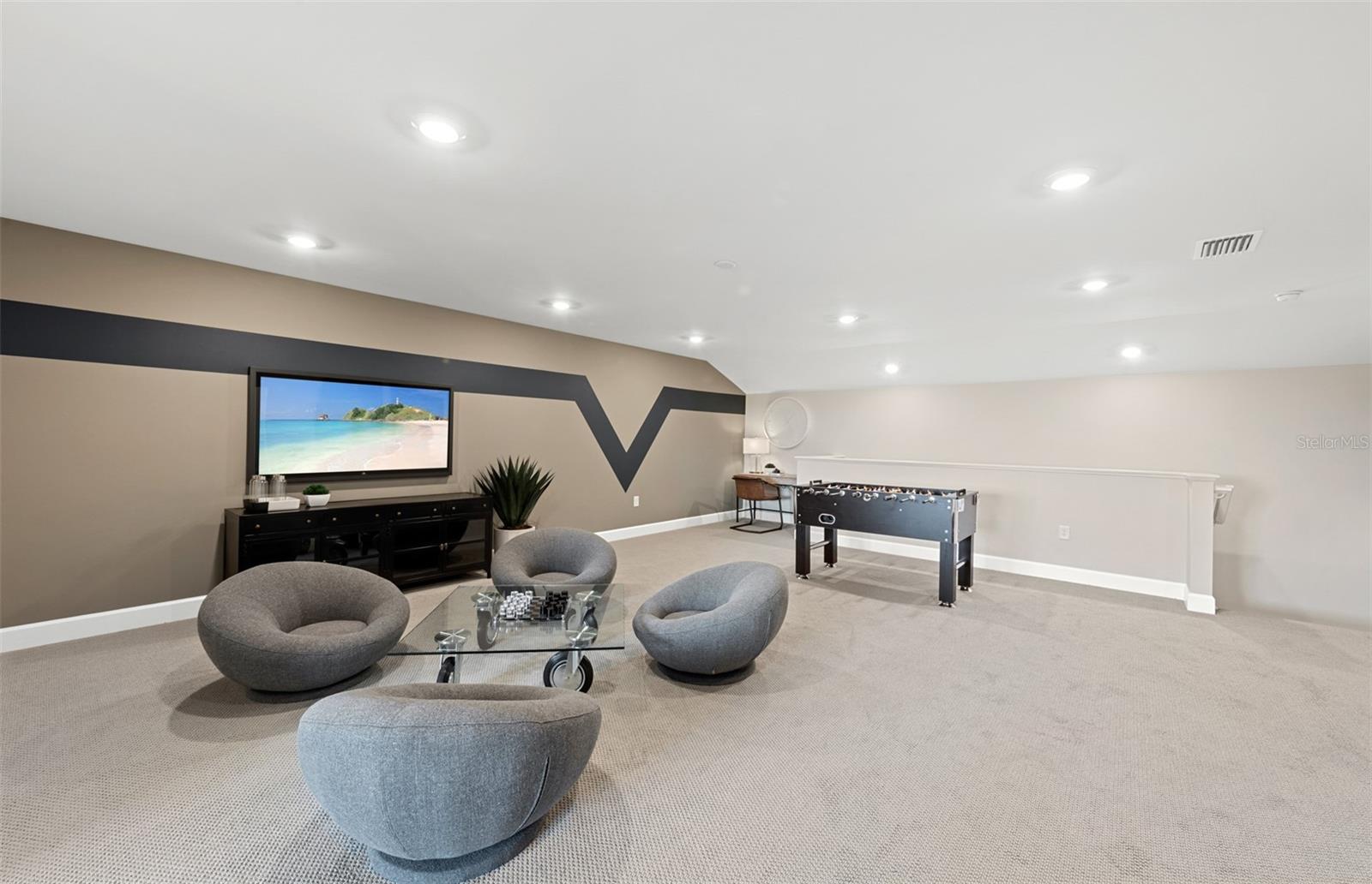 Image 30 of 81 For 16411 Sapphire Point Drive