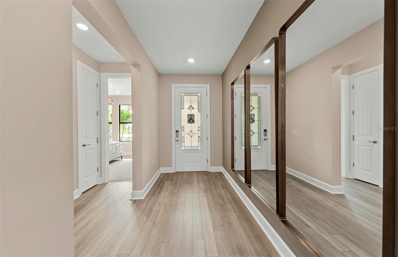 Image 6 of 81 For 16411 Sapphire Point Drive