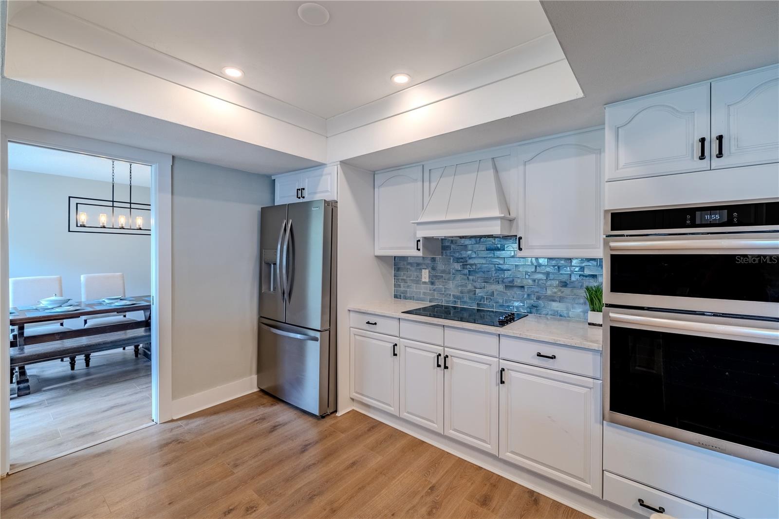 Listing photo id 12 for 1211 64th Street Nw