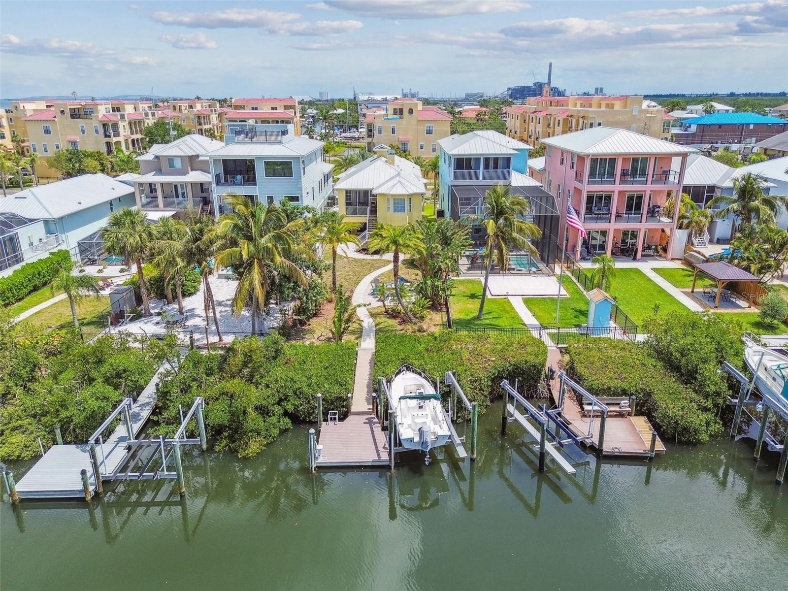 Image 81 of 97 For 1326 Apollo Beach Boulevard S