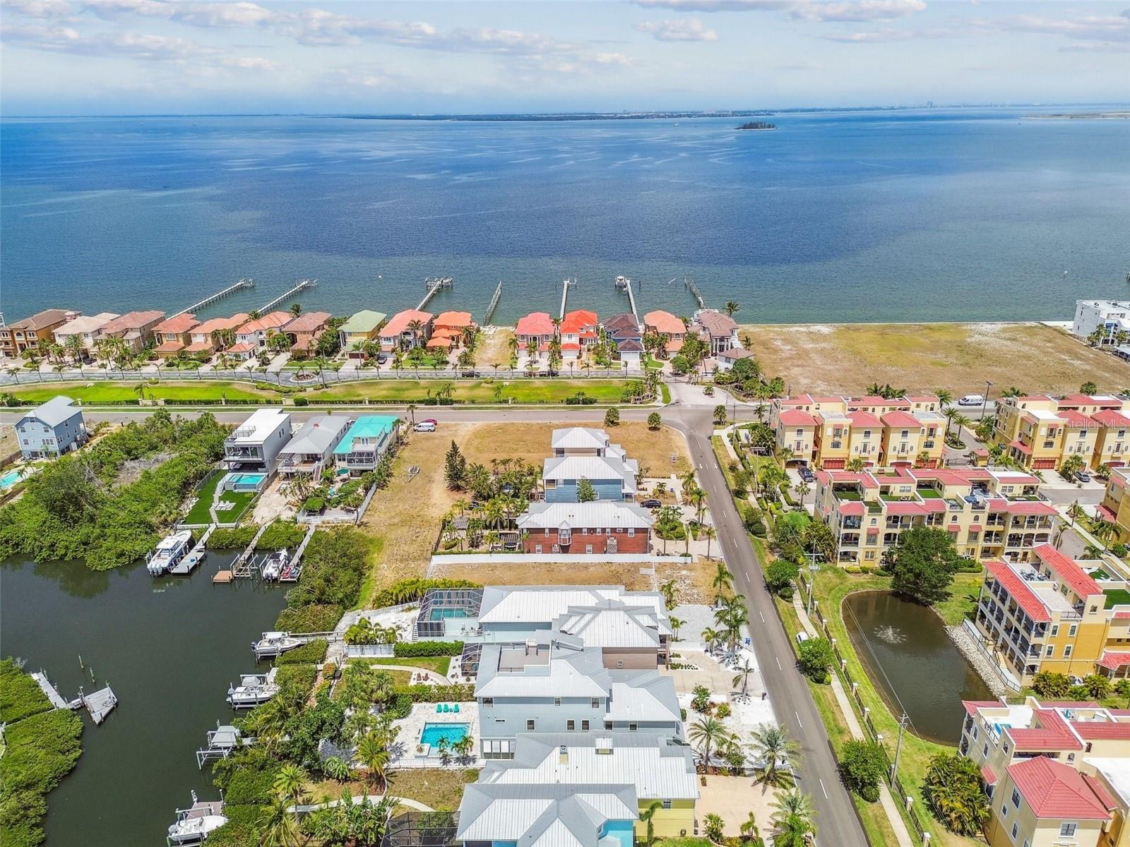 Image 91 of 97 For 1326 Apollo Beach Boulevard S