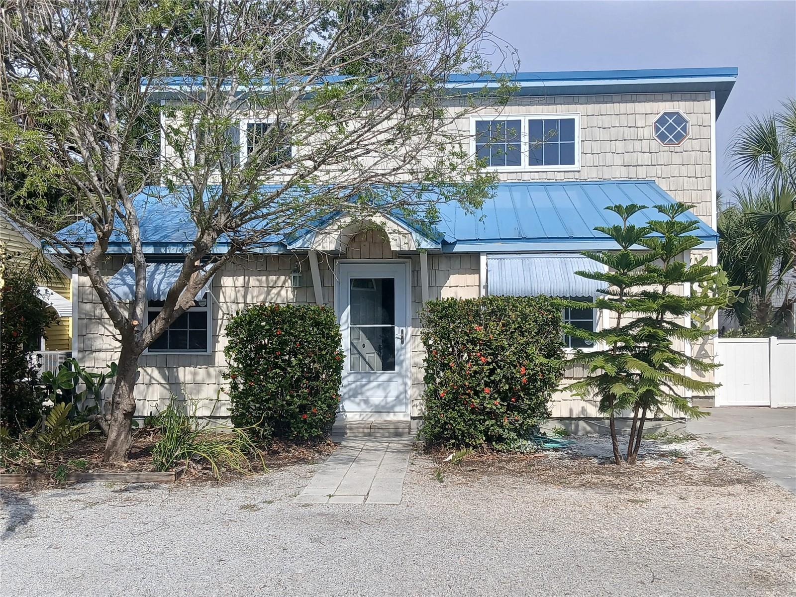 Image 2 of 42 For 2728 58th Street S