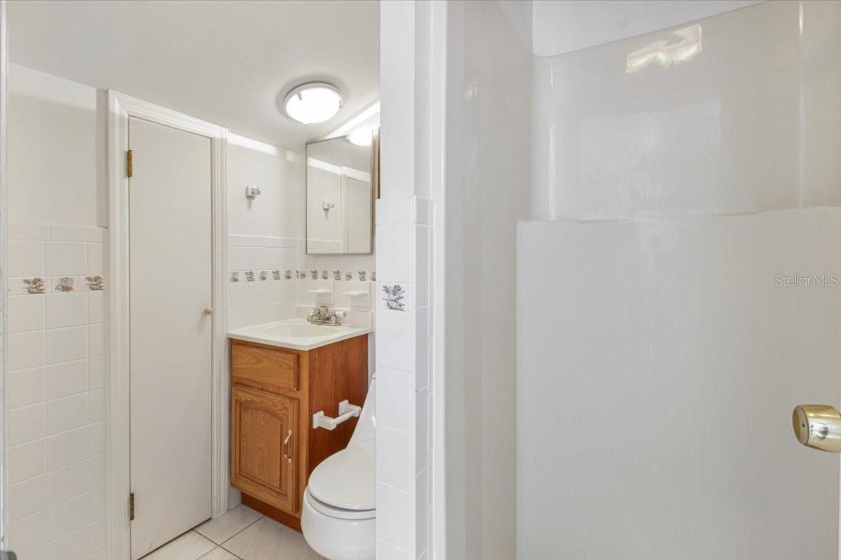 Image 23 of 42 For 2728 58th Street S