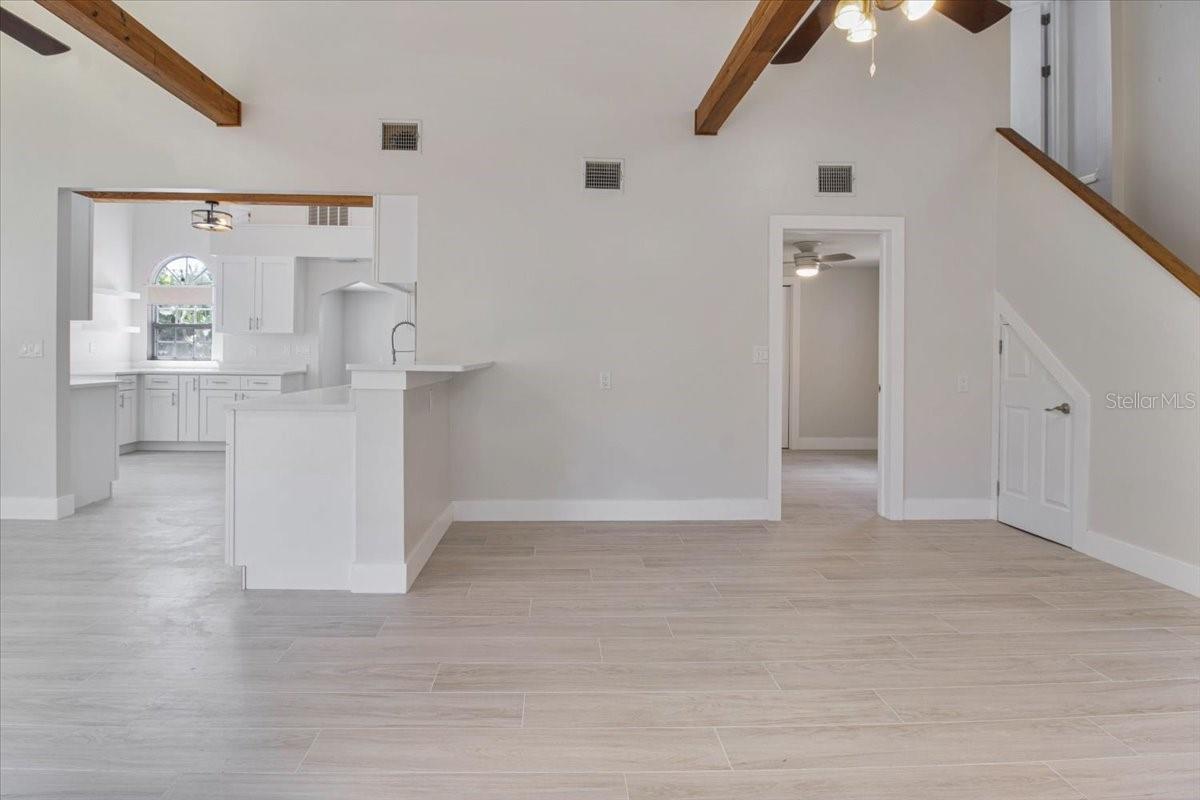 Image 7 of 42 For 2728 58th Street S