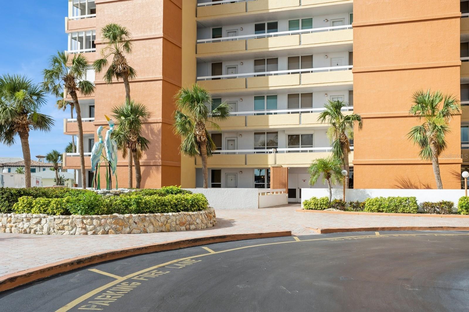 Image 2 of 33 For 17900 Gulf Boulevard 1b