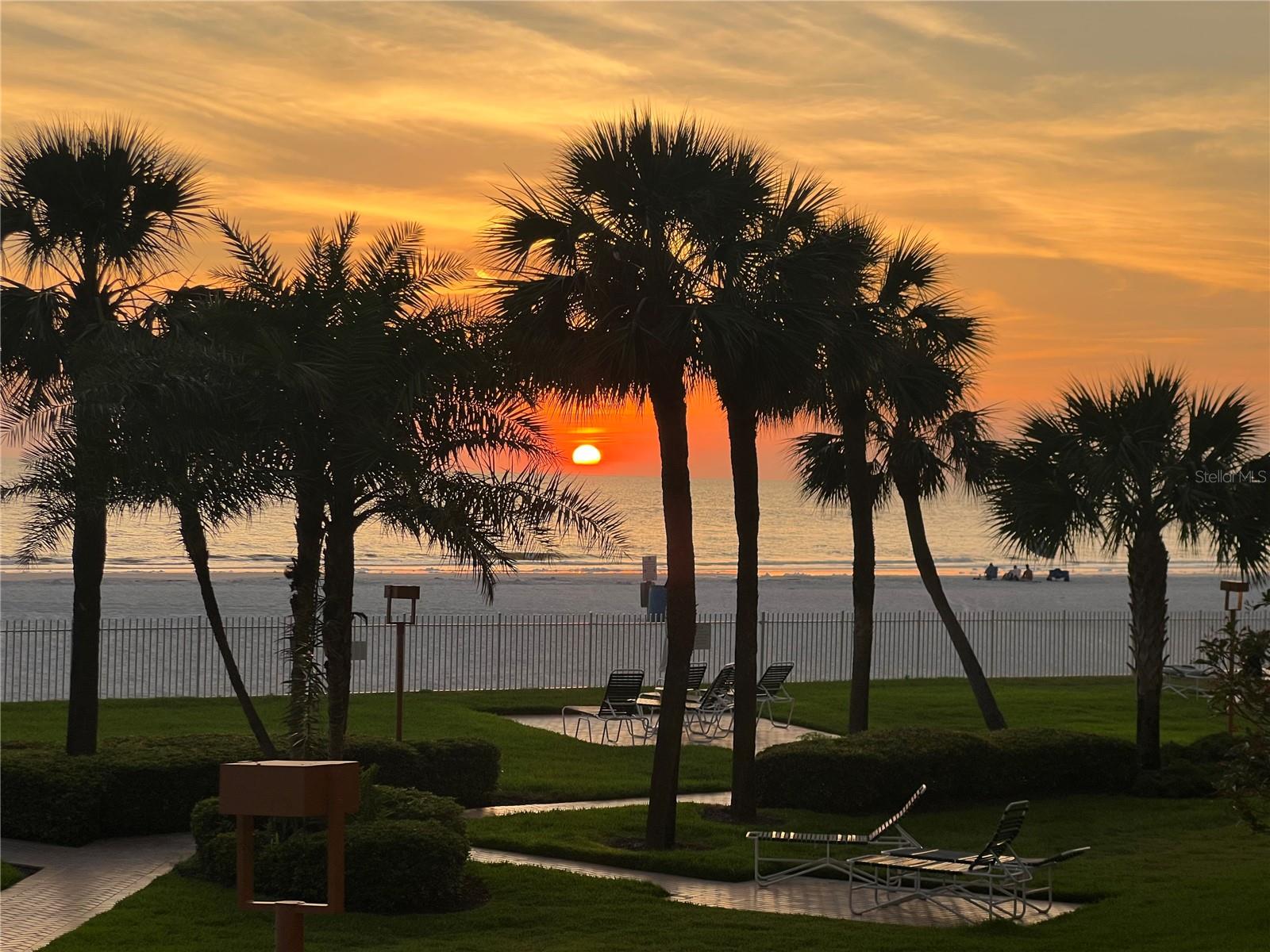Image 32 of 33 For 17900 Gulf Boulevard 1b