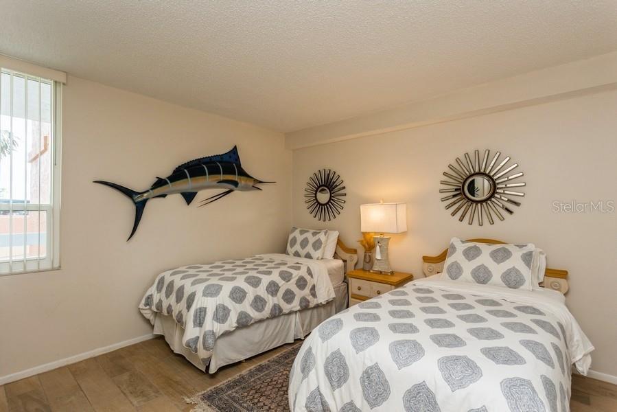 Image 6 of 33 For 17900 Gulf Boulevard 1b