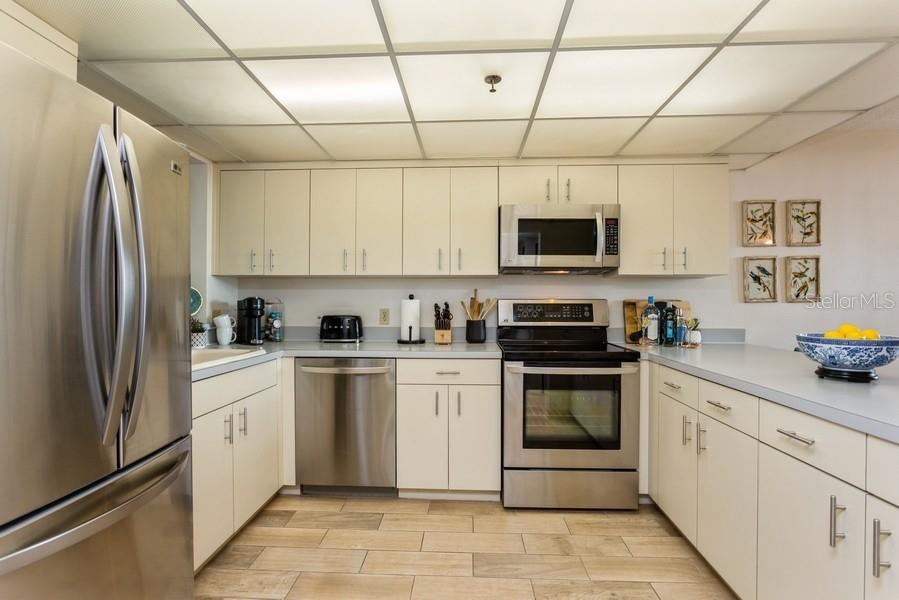 Image 9 of 33 For 17900 Gulf Boulevard 1b