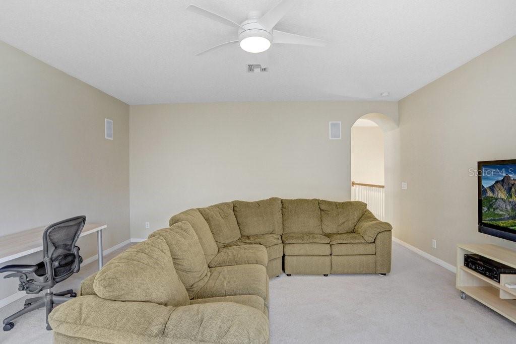 Image 35 of 54 For 808 Hickory Glen Drive
