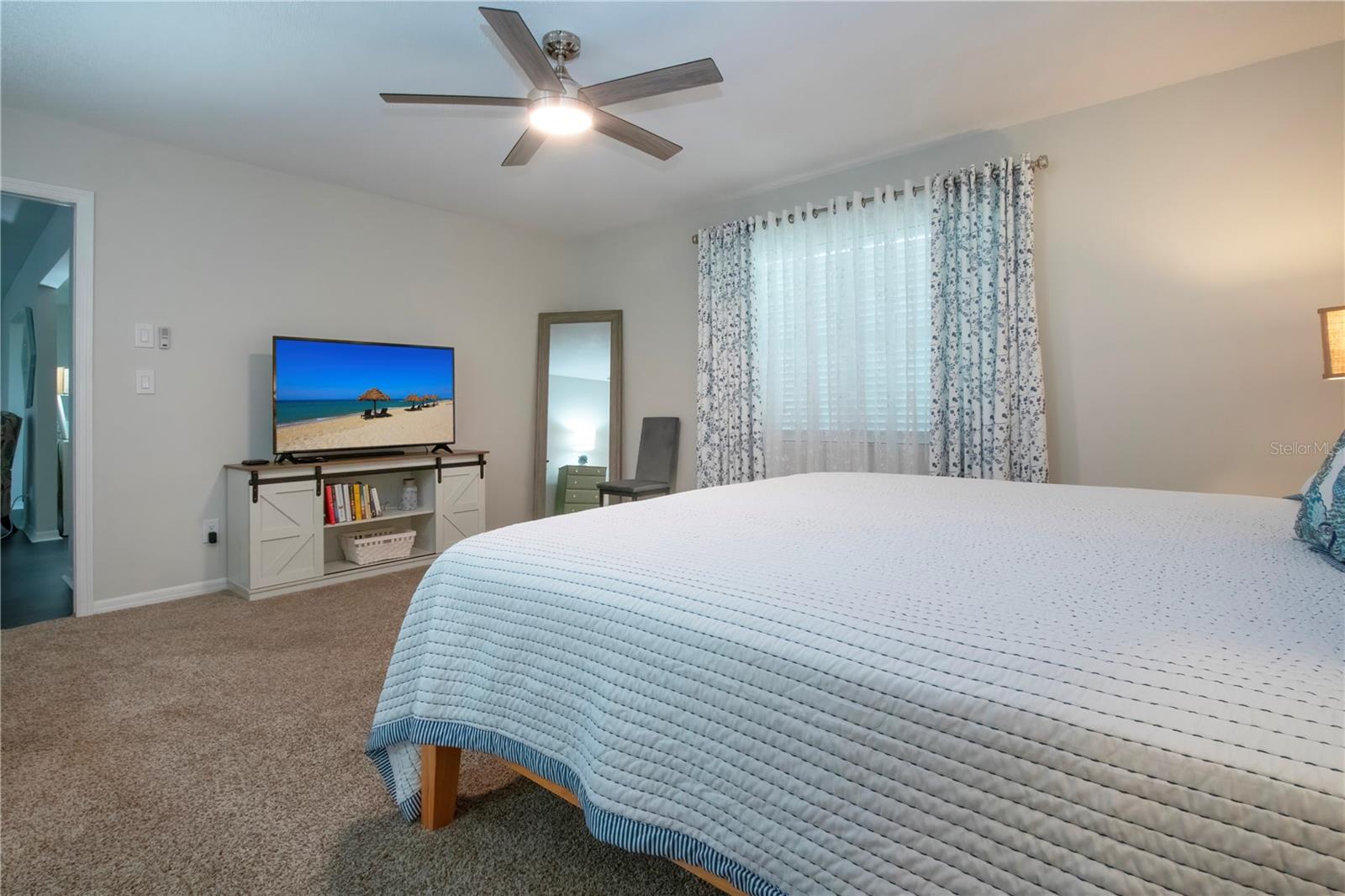 Image 33 of 74 For 2429 Lancaster Drive 2429