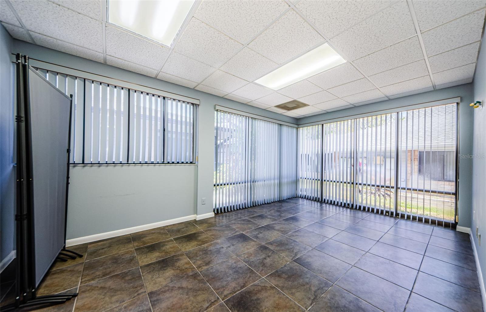Image 8 of 25 For 701 Enterprise Road E 300
