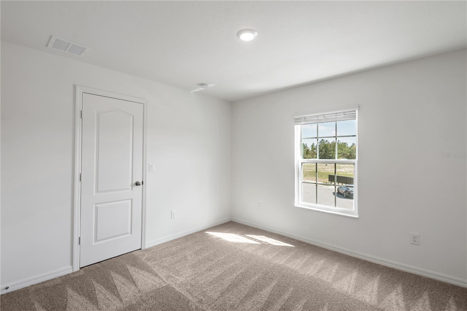 Image 19 of 22 For 587 Bay Leaf Drive