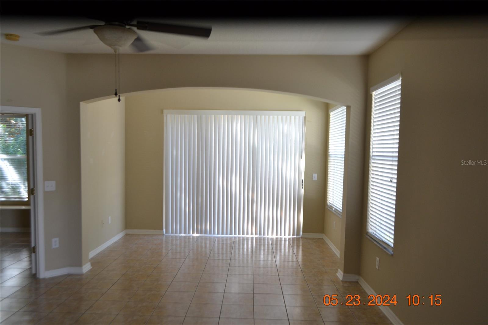 Image 2 of 20 For 2834 Tanglewylde Drive